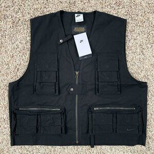 Nike Life Men’s Utility Vest Black FN3214-010, Size Medium (New)